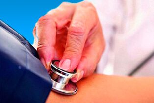 Pomiar ciśnienia krwi do diagnozy nadciśnienia